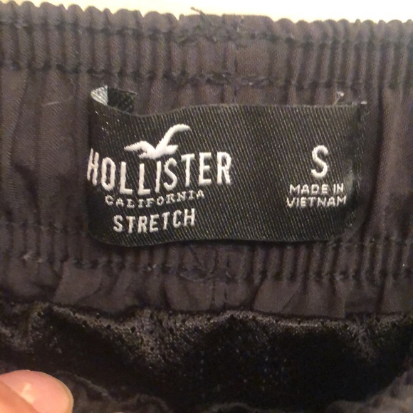 Men’s Hollister swim trunk - Picture 3 of 7